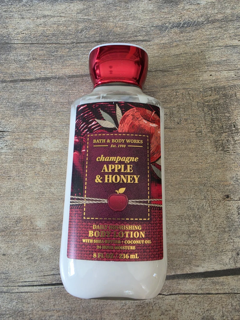 Bath & Body Works Champagne Apple & Honey Body Lotion - Red